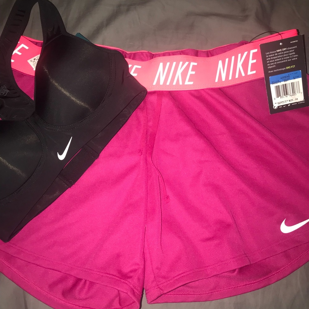 Womans Nike Dry training shorts